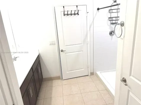 982 SW Alcantarra Boulevard Port St. Lucie FL 34953