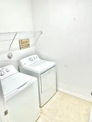 982 SW Alcantarra Boulevard Port St. Lucie FL 34953