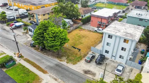 2131 SW 4th Street Miami FL 33135