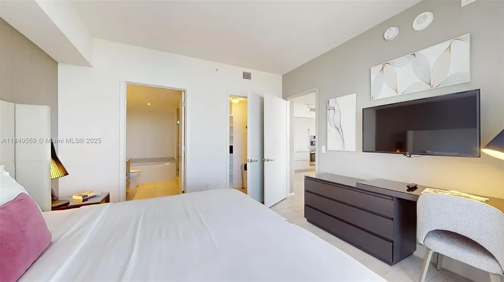 4010 S Ocean Drive Hollywood FL 33019