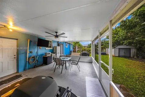 2506 Mayo Street Hollywood FL 33020