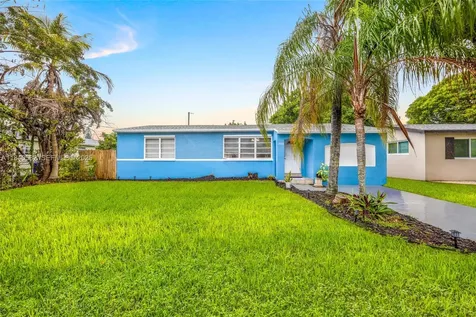 2506 Mayo Street Hollywood FL 33020