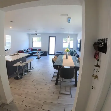 3419 W 109th Place Hialeah FL 33018