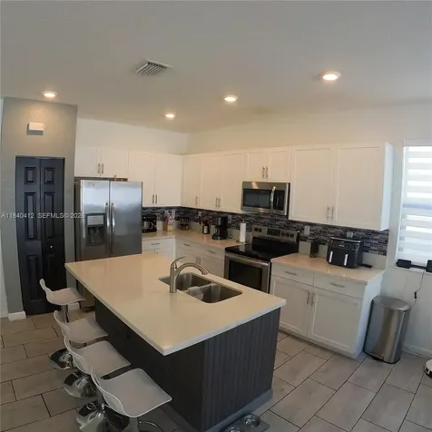3419 W 109th Place Hialeah FL 33018