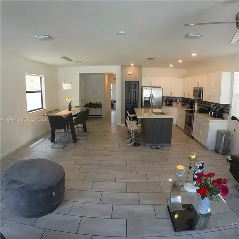 3419 W 109th Place Hialeah FL 33018