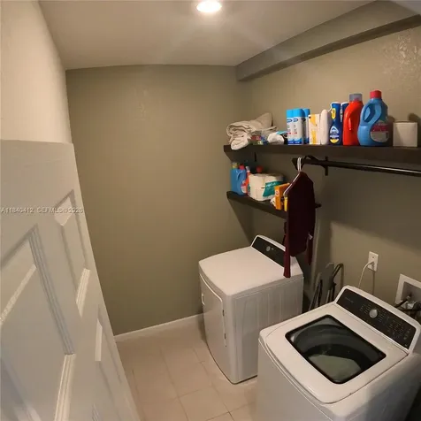 3419 W 109th Place Hialeah FL 33018