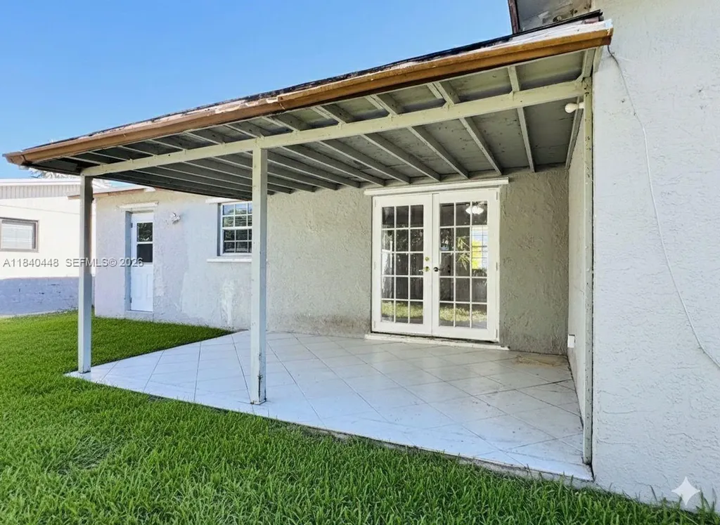 433 SW 28th Avenue Fort Lauderdale FL 33312