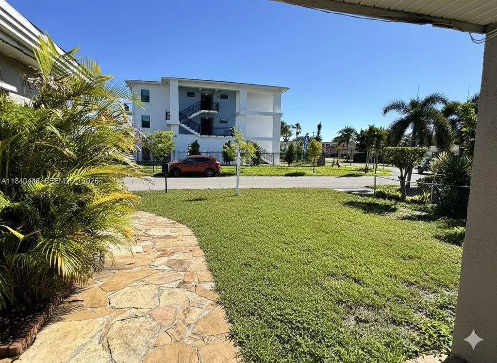 433 SW 28th Avenue Fort Lauderdale FL 33312