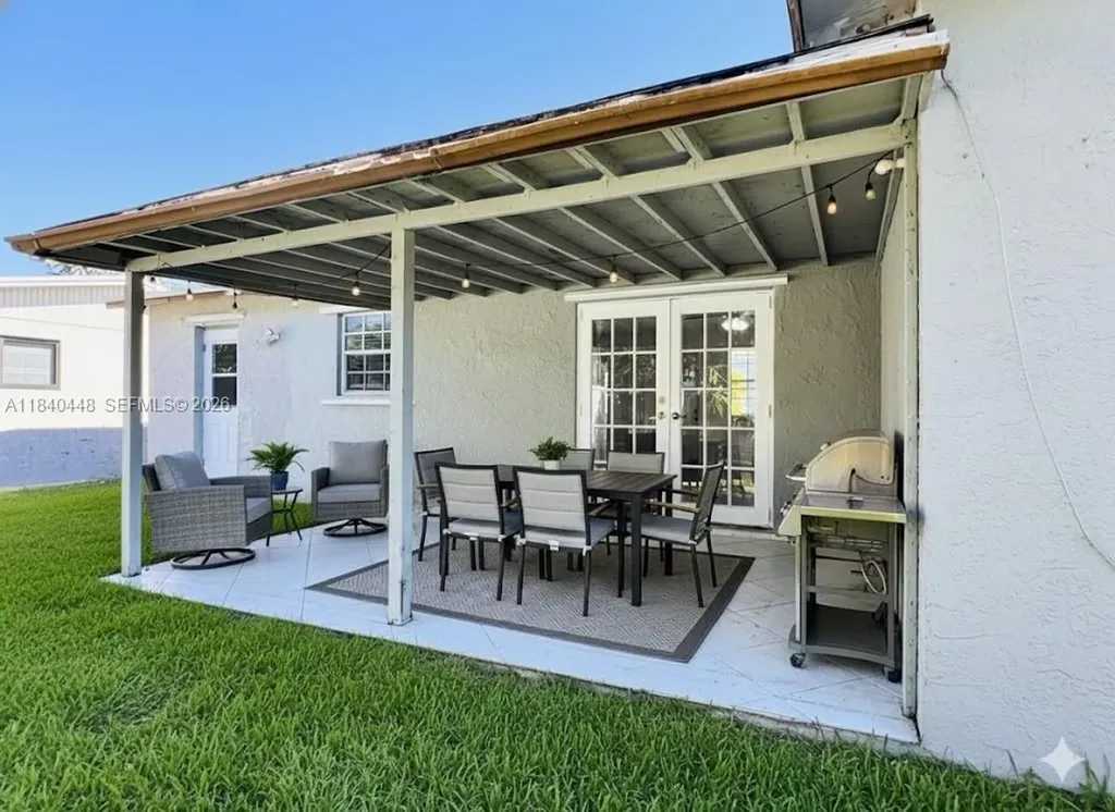 433 SW 28th Avenue Fort Lauderdale FL 33312