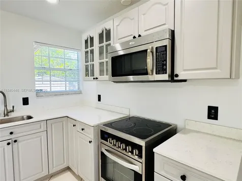 433 SW 28th Avenue Fort Lauderdale FL 33312