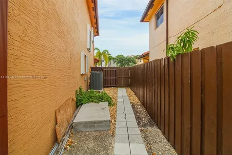 1033 NE 41st Avenue Homestead FL 33033