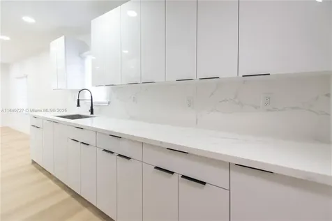 2375 NW 58th Street Miami FL 33142