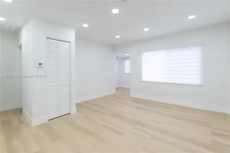 2375 NW 58th Street Miami FL 33142