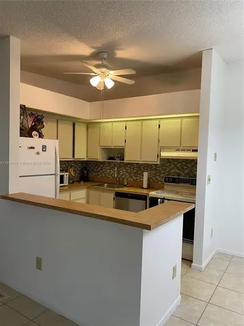 10407 E Clairmont Circle Tamarac FL 33321