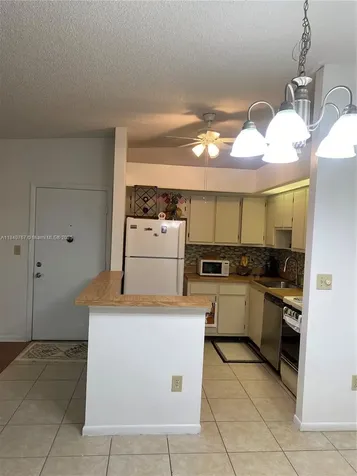 10407 E Clairmont Circle Tamarac FL 33321