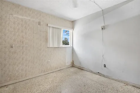 3956 NW 207th Street Road Miami Gardens FL 33055