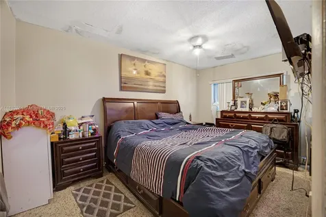 3956 NW 207th Street Road Miami Gardens FL 33055