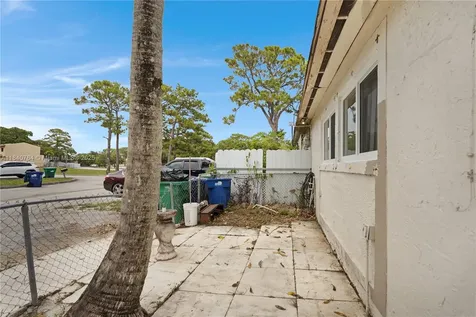 3956 NW 207th Street Road Miami Gardens FL 33055