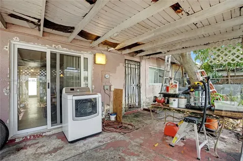 3956 NW 207th Street Road Miami Gardens FL 33055