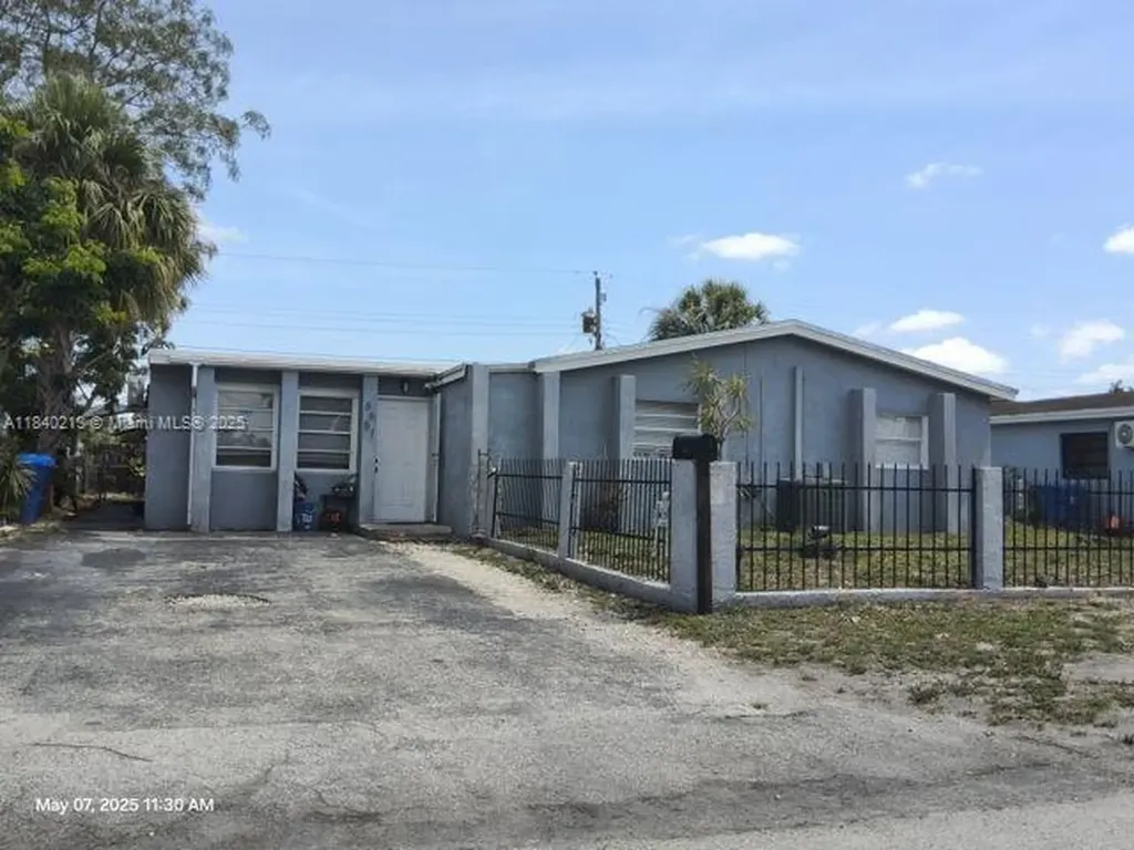 Hollywood FL 33024