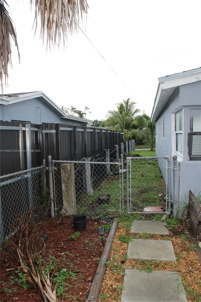 Hollywood FL 33024