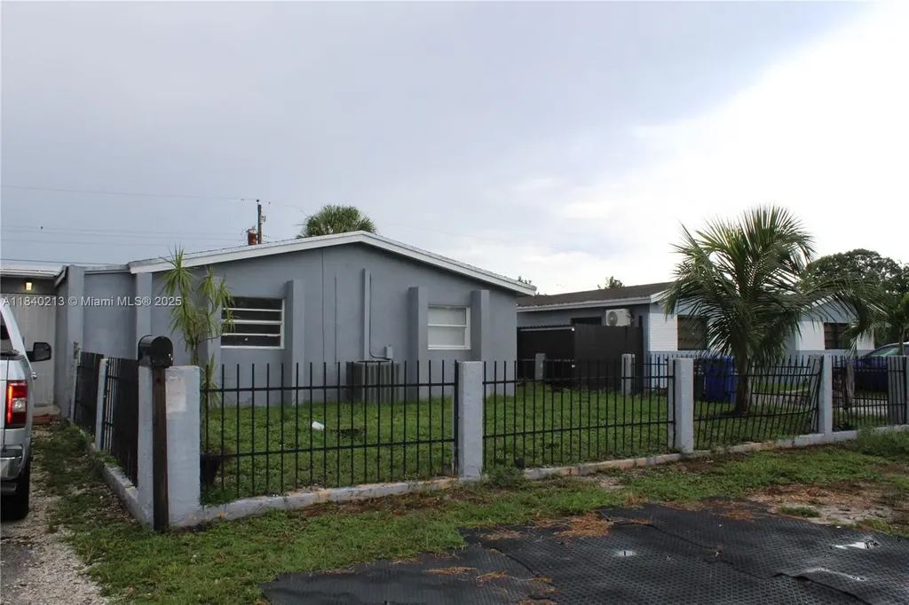 Hollywood FL 33024