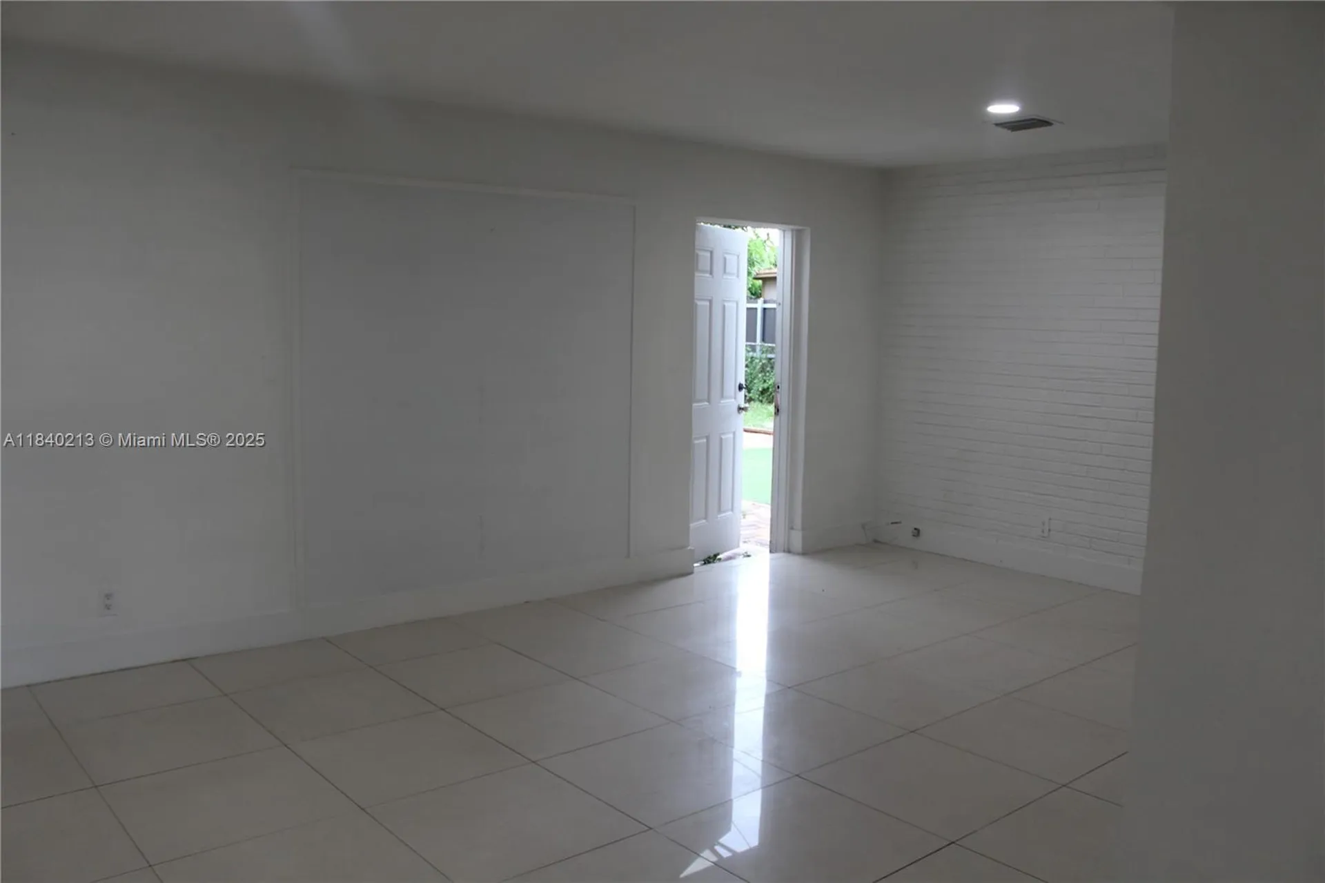 Hollywood FL 33024