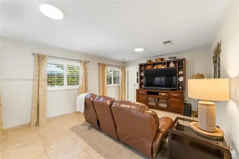 11560 SW 121st Avenue Miami FL 33186
