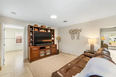 11560 SW 121st Avenue Miami FL 33186