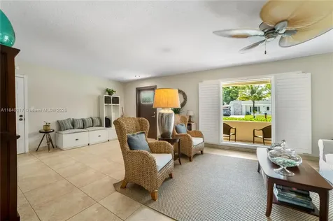 11560 SW 121st Avenue Miami FL 33186