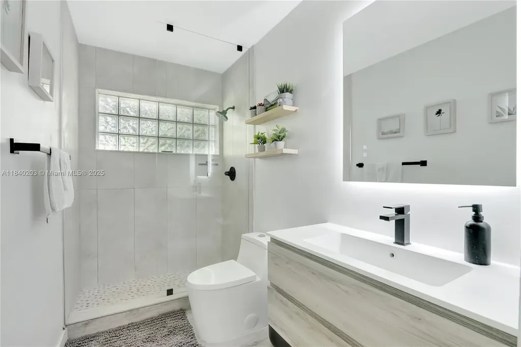 23273 Water Circle Boca Raton FL 33486