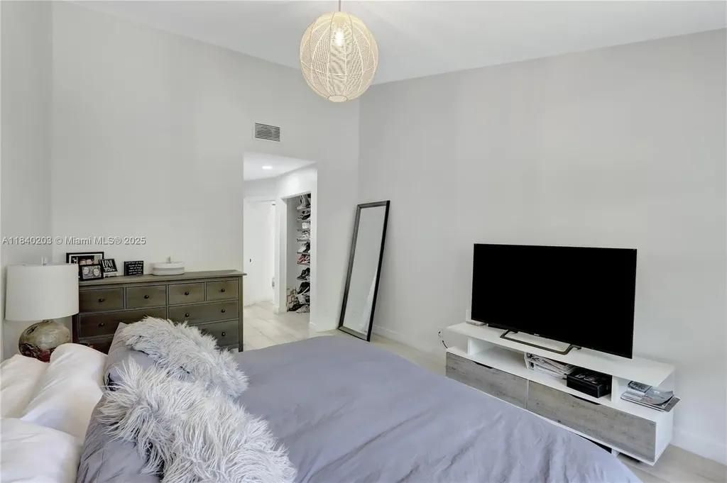 23273 Water Circle Boca Raton FL 33486