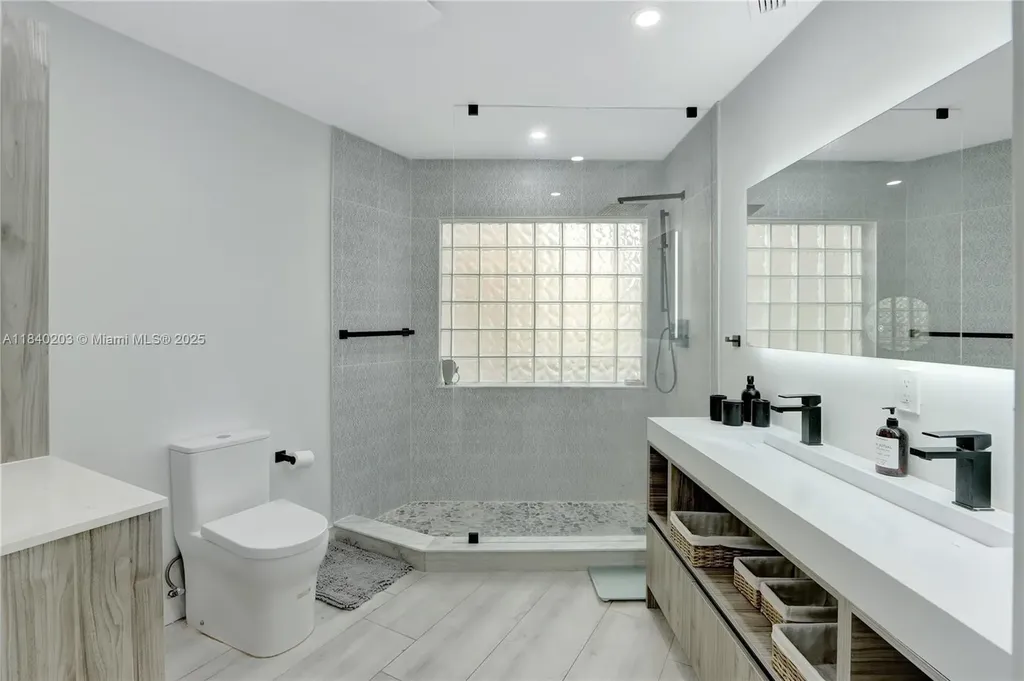 23273 Water Circle Boca Raton FL 33486