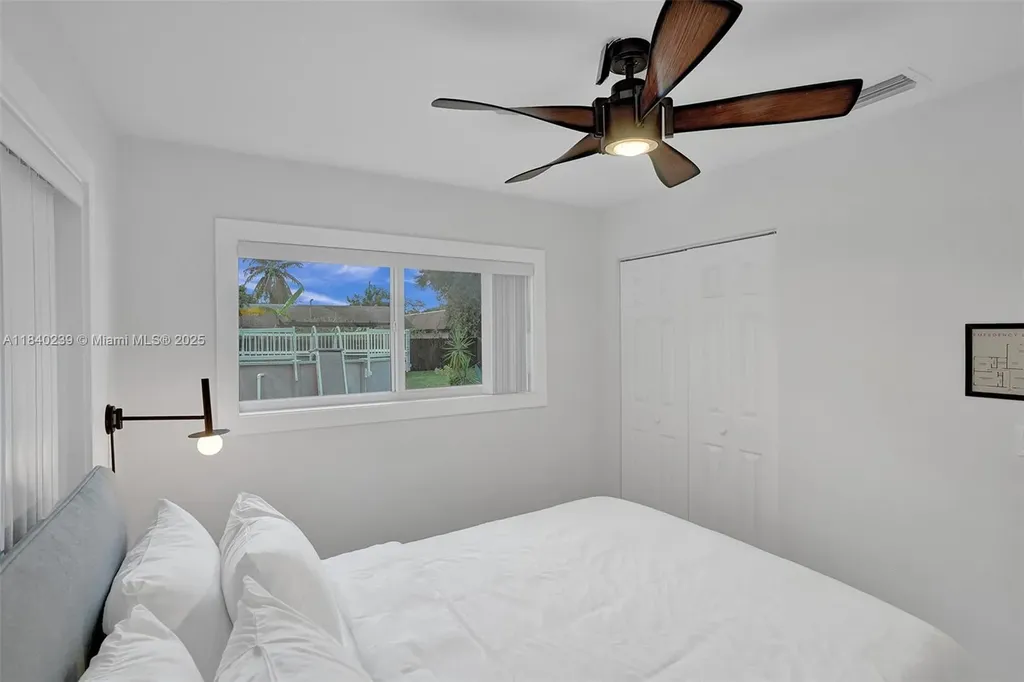 1605 NW 7th Terrace Fort Lauderdale FL 33311