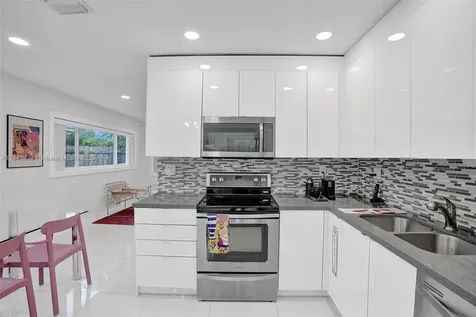 1605 NW 7th Terrace Fort Lauderdale FL 33311