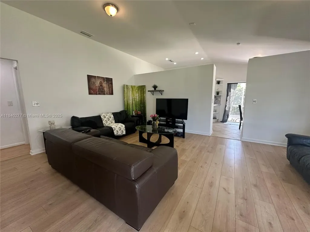 18331 NW 8th Street Pembroke Pines FL 33029