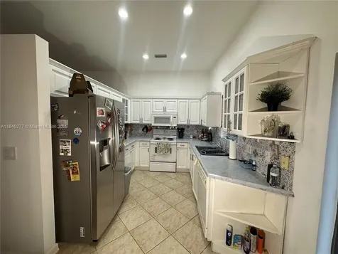 18331 NW 8th Street Pembroke Pines FL 33029