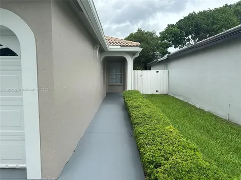 18331 NW 8th Street Pembroke Pines FL 33029