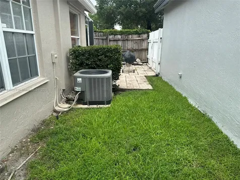 18331 NW 8th Street Pembroke Pines FL 33029