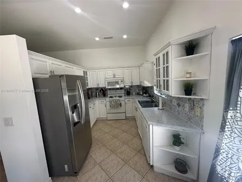 18331 NW 8th Street Pembroke Pines FL 33029