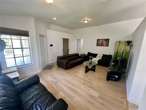 18331 NW 8th Street Pembroke Pines FL 33029