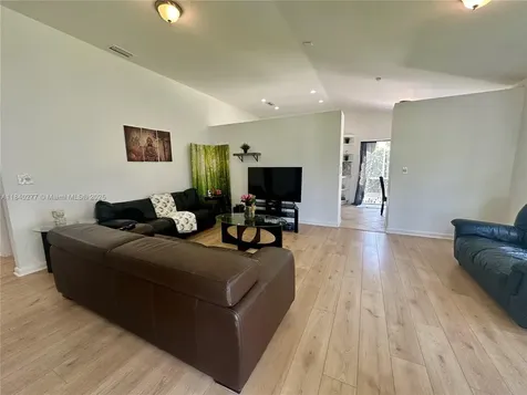 18331 NW 8th Street Pembroke Pines FL 33029