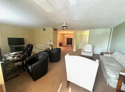 6911 SW 147th Avenue Miami FL 33193