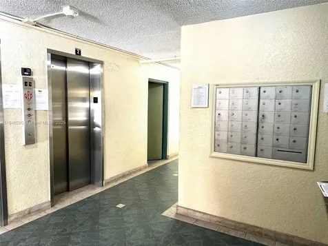 6911 SW 147th Avenue Miami FL 33193
