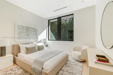 3860 Little Avenue Miami FL 33133