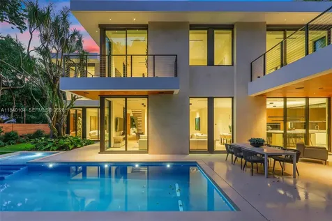 3860 Little Avenue Miami FL 33133