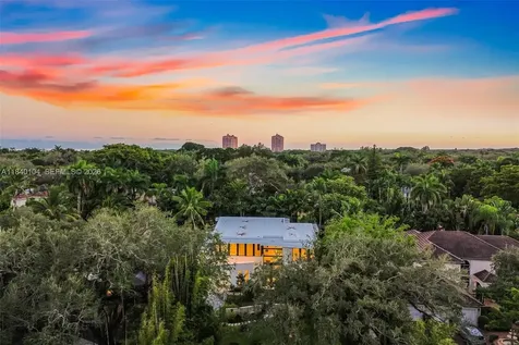 3860 Little Avenue Miami FL 33133