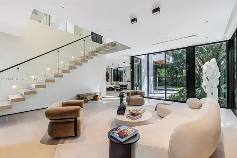 3860 Little Avenue Miami FL 33133