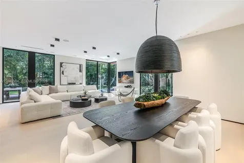 3860 Little Avenue Miami FL 33133