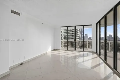 20185 E Country Club Drive Aventura FL 33180